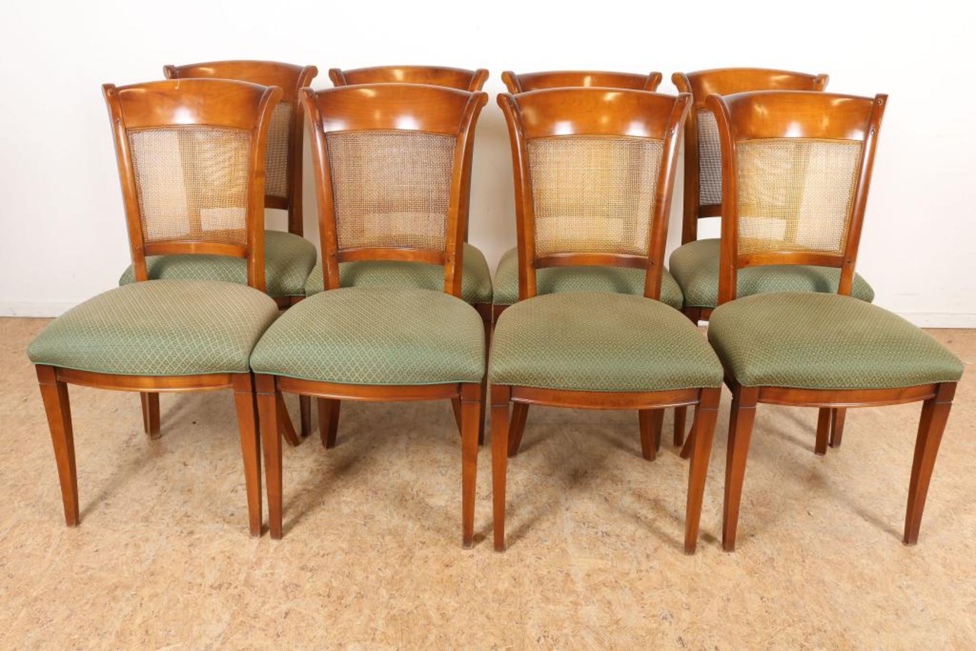 Serie van 8 stoelen en tafel - Bild 2 aus 7