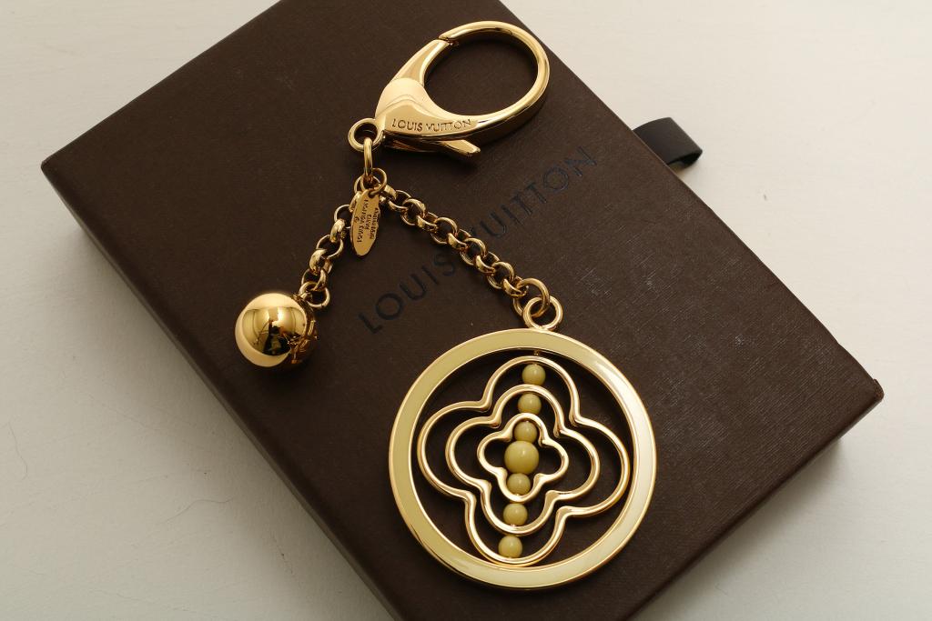 LV Whirly Flower Bag Charm - Image 2 of 3