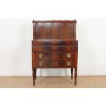 Mahonie secretaire met opstand