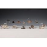 Collectie van tien miniaturen, voornamelijk 20e eeuw,