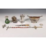Ganzenveren mesje met lederen schede, ca .1800, filigrain horlogekastje en divers,