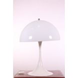 Denemarken, Verner Panton voor Louis Poulsen, 'Panthella' tafellamp, ontwerp 1971