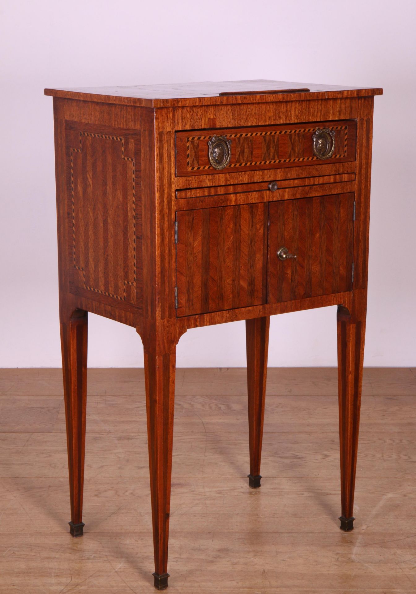 Mahoniehouten kastje in Louis XVI-stijl, ca. 1900, - Bild 2 aus 4