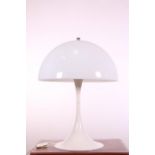 Denemarken, Verner Panton voor Louis Poulsen, 'Panthella' tafellamp, ontwerp 1971