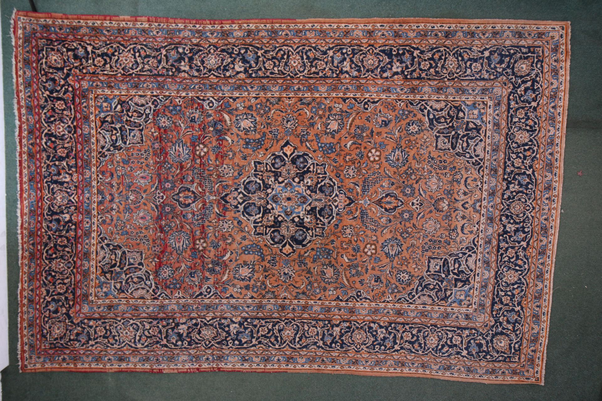 Perzisch medaillon tapijt
