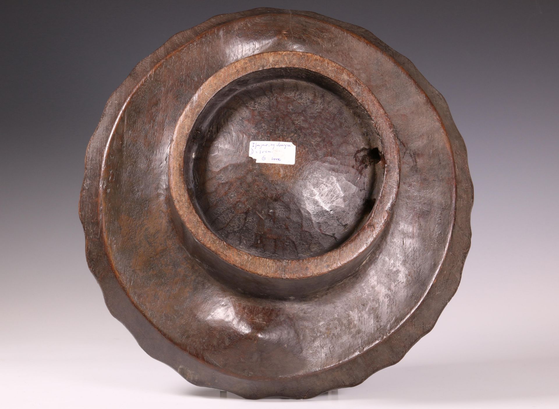 Philippines, Luzon, Ifugao/Kankanay, wooden circular ritual bowl; - Bild 3 aus 7