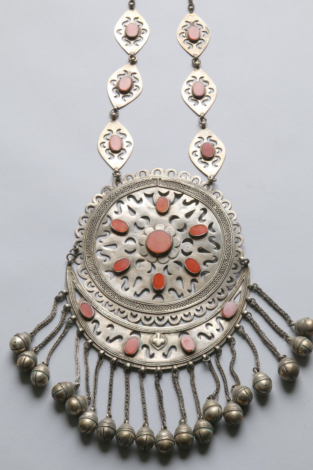 Turkmenistan, Ersari, a breast ornament - Bild 2 aus 4