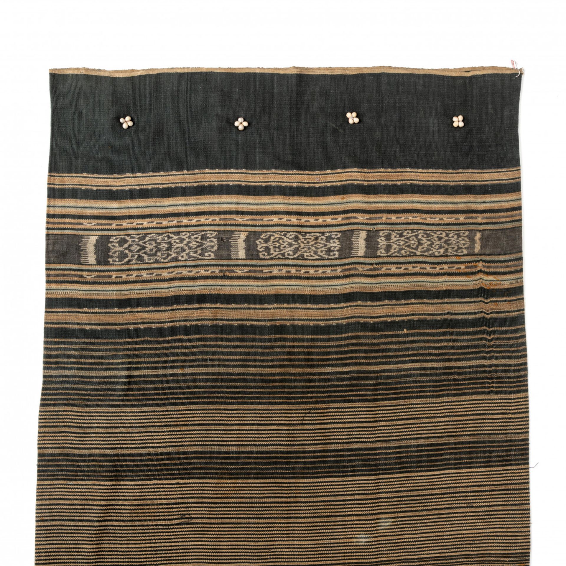 Moluccas, Tanimbar, Fordata, woman's sarong, bakan maran, early 20th century, - Bild 2 aus 2