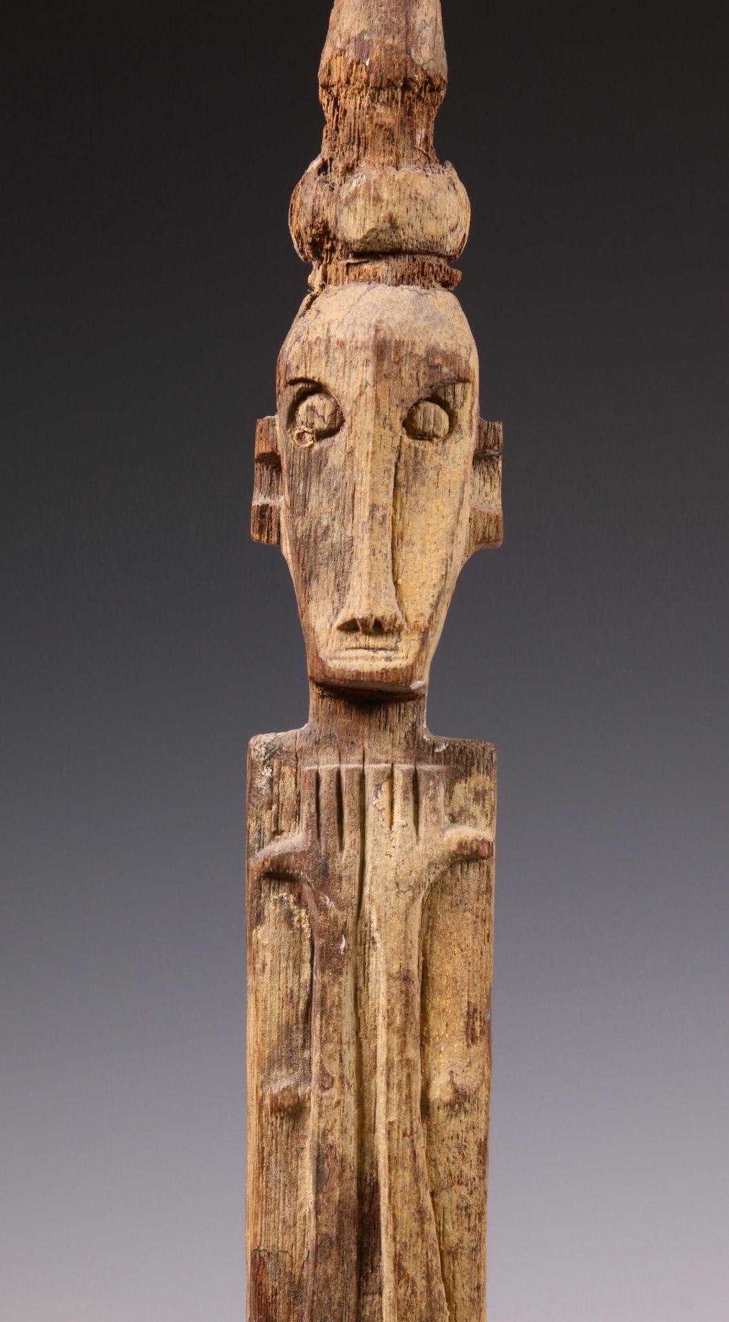 Borneo, Central Kalimantan, Dayak, carved wooden spirit figure - Bild 5 aus 5