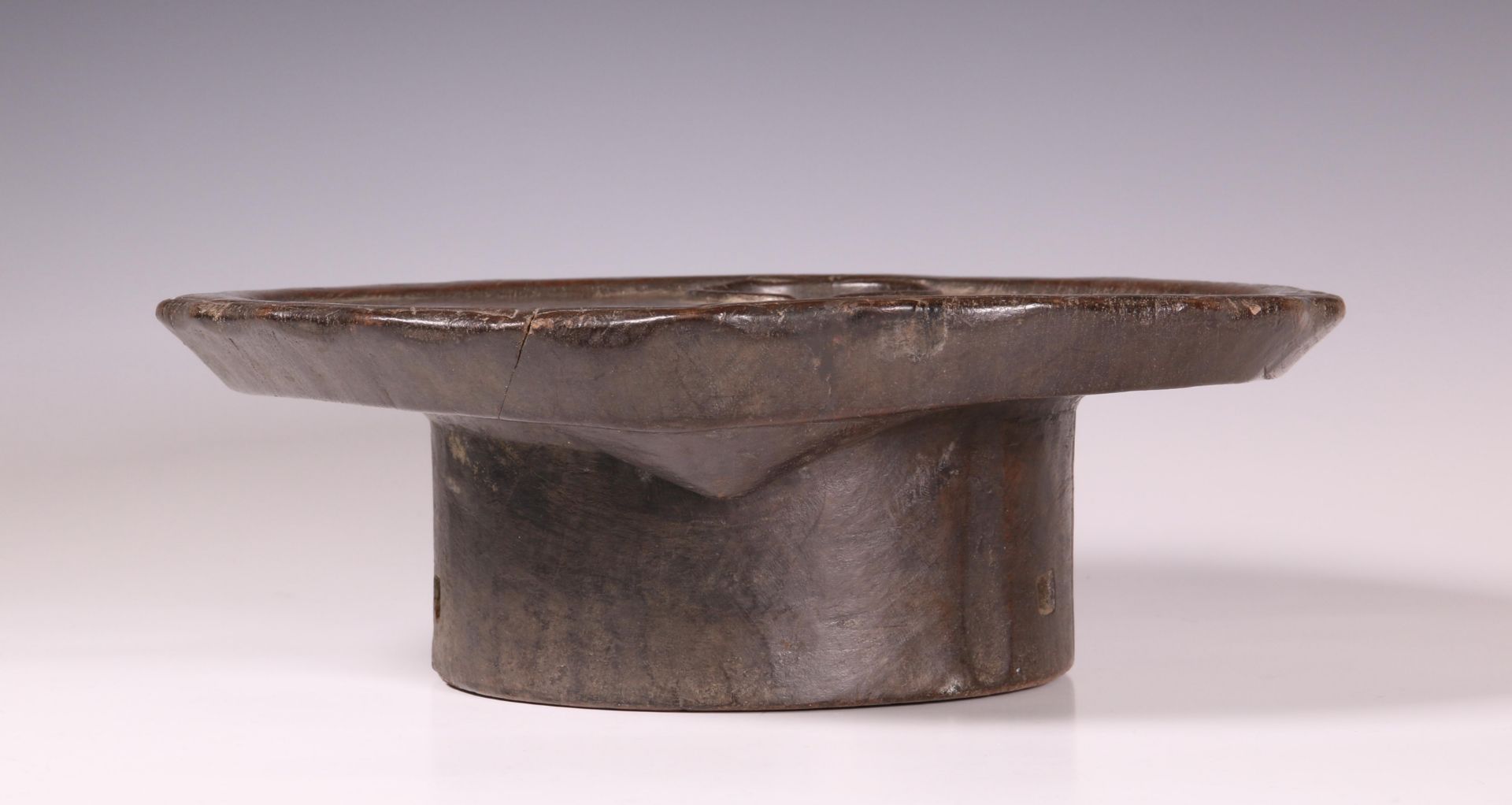 Philippines, Luzon, Ifugao/Kankanay, wooden circular ritual bowl; - Bild 6 aus 7