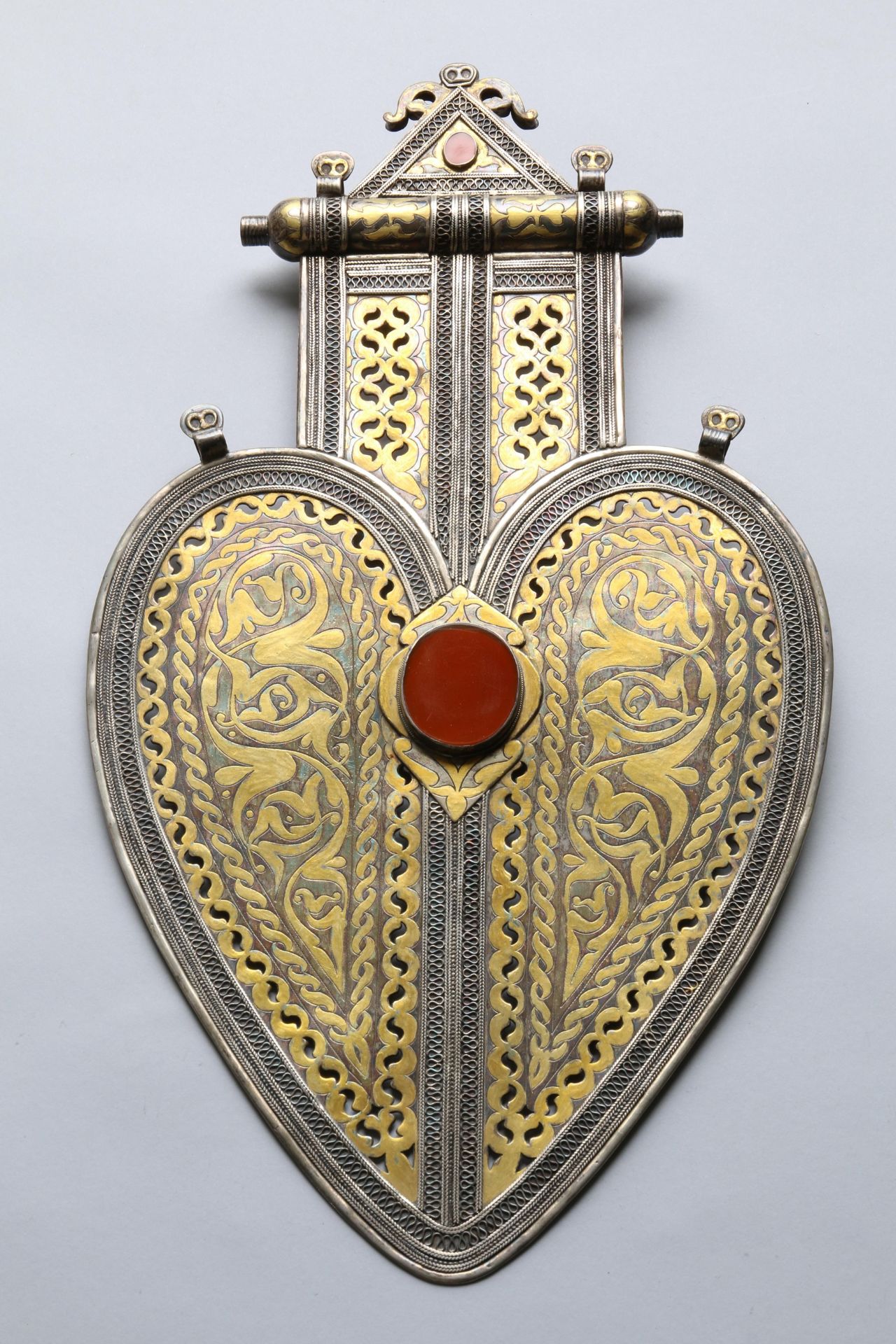 Turkmenistan, Tekke, large hart shaped back pendant, asik;