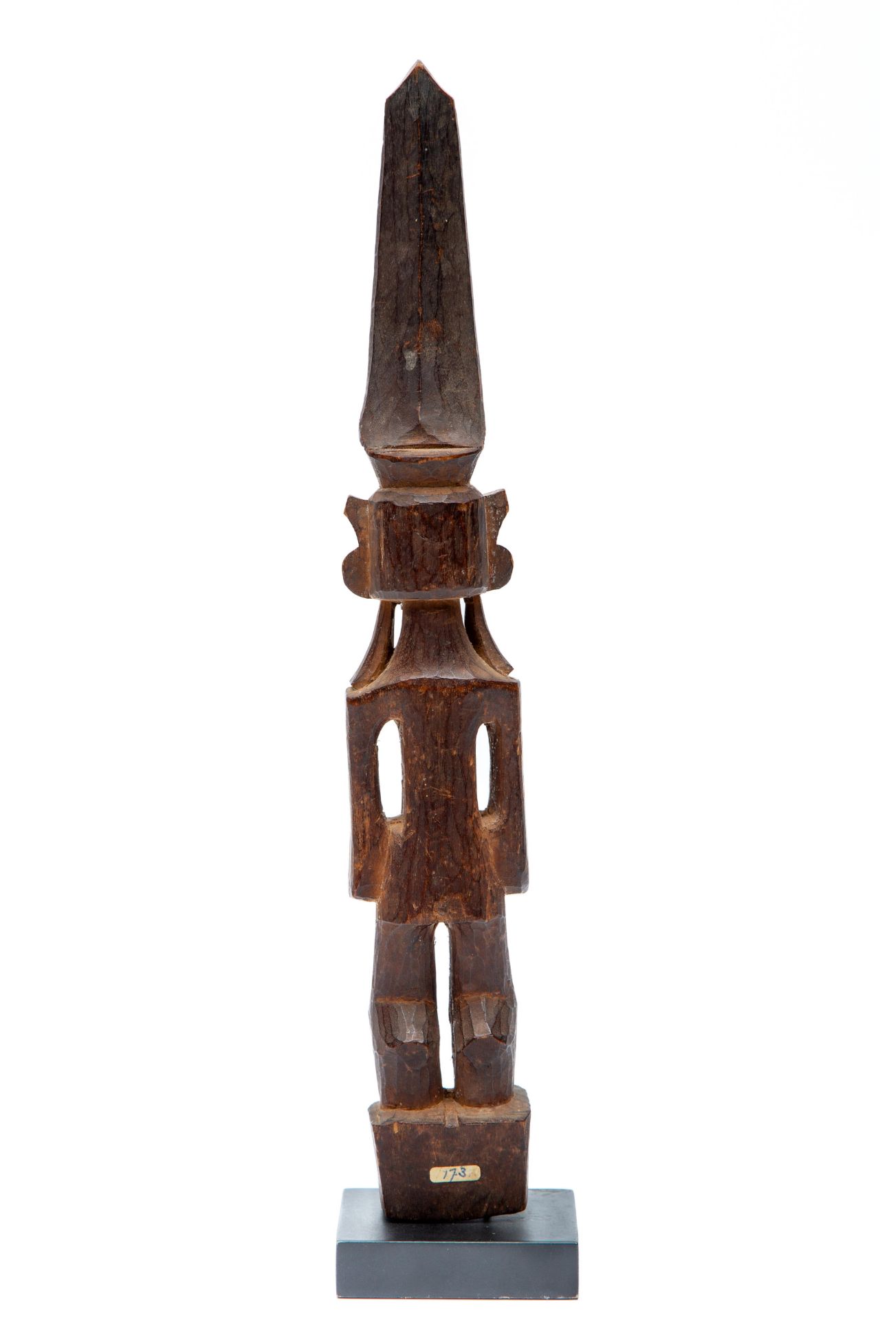 Central Nias, standing female ancestor figure, adu zatua, - Bild 5 aus 7