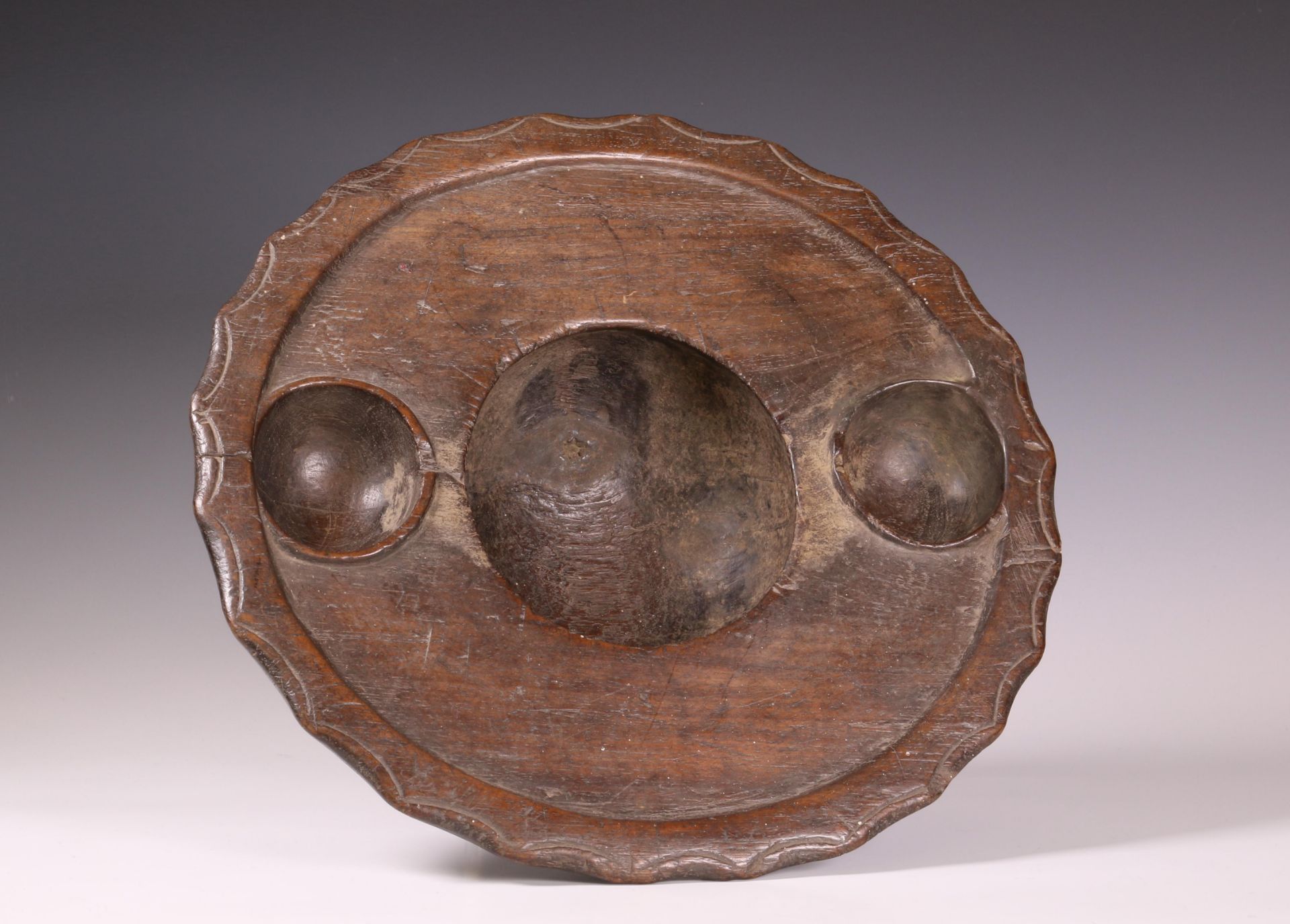 Philippines, Luzon, Ifugao/Kankanay, wooden circular ritual bowl;