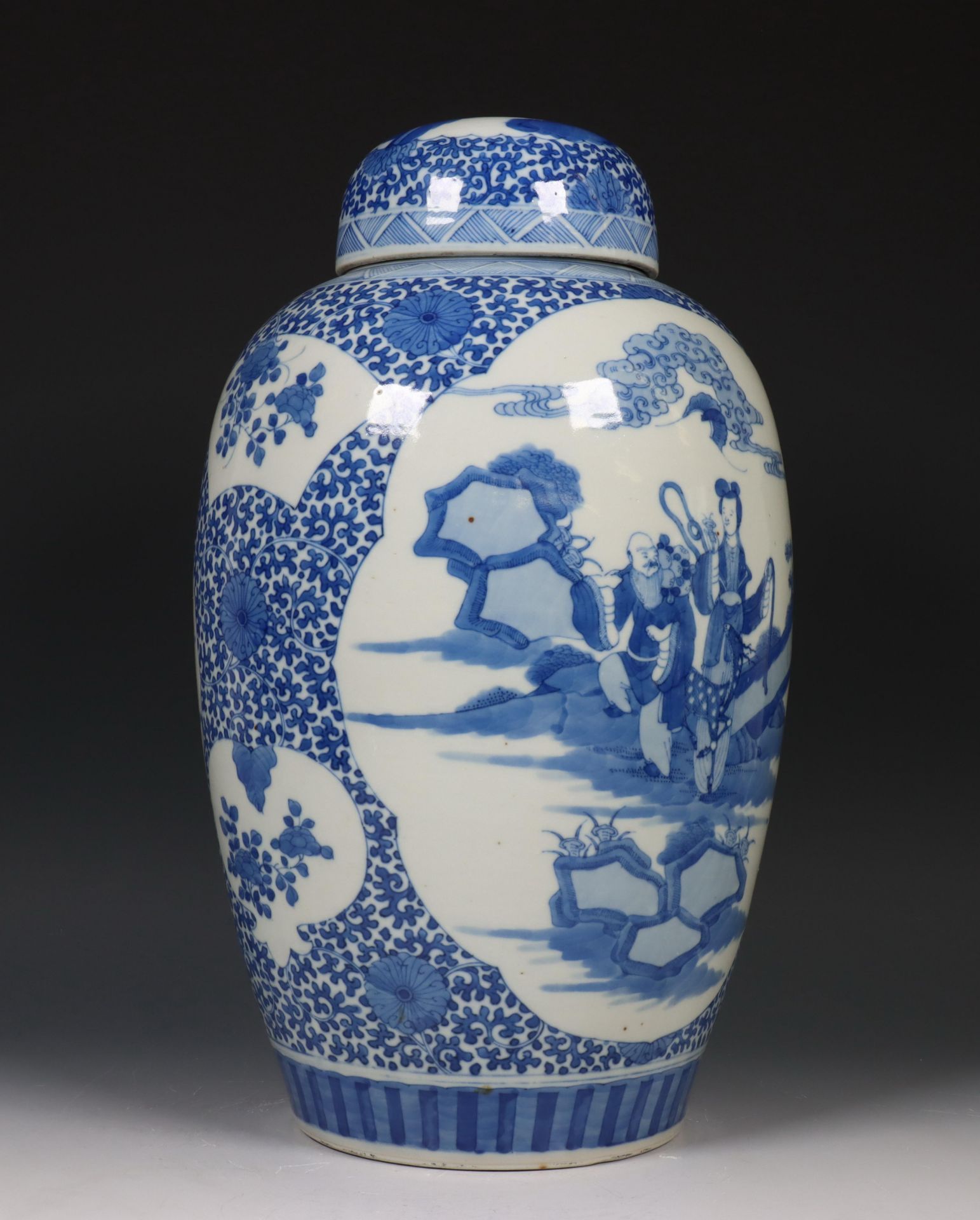 China, blauw-wit porseleinen dekselvaas, late Qing-dynastie (1644-1912), - Bild 3 aus 14