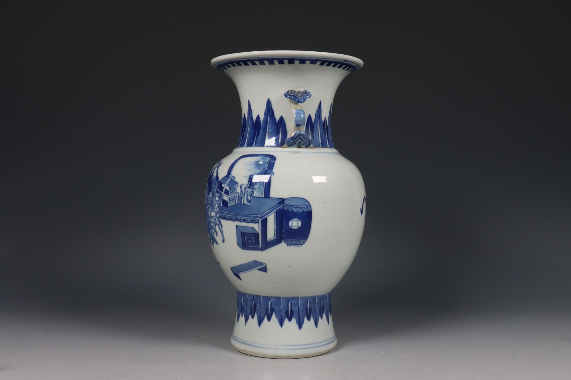 China, blauw-wit porseleinen vaas, 20e eeuw, - Bild 2 aus 5