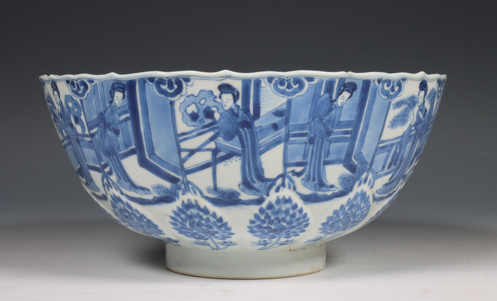 China, blauw-wit porseleinen kom, Kangxi periode (1662-1722), - Bild 8 aus 8