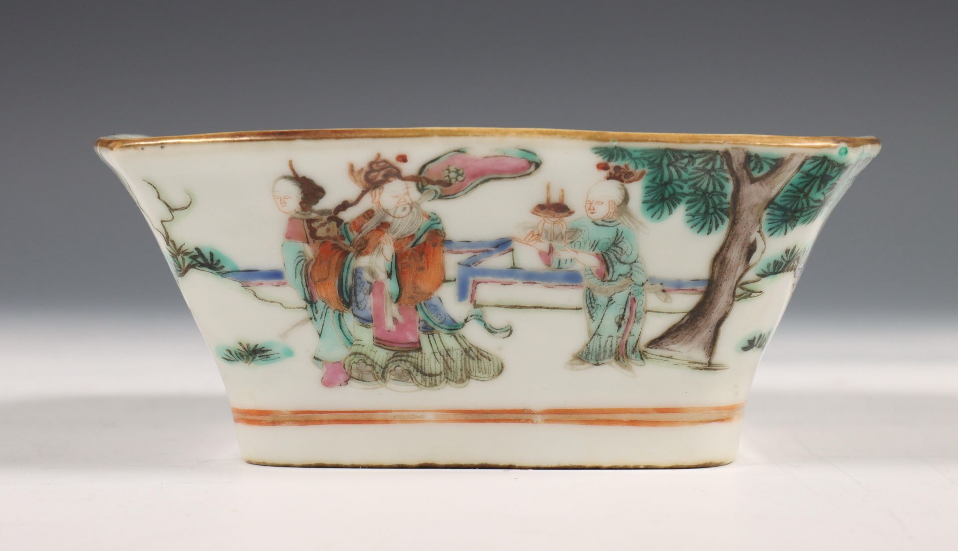 China, famille rose 'sweetmeat' set, ca. 1900, - Bild 5 aus 23