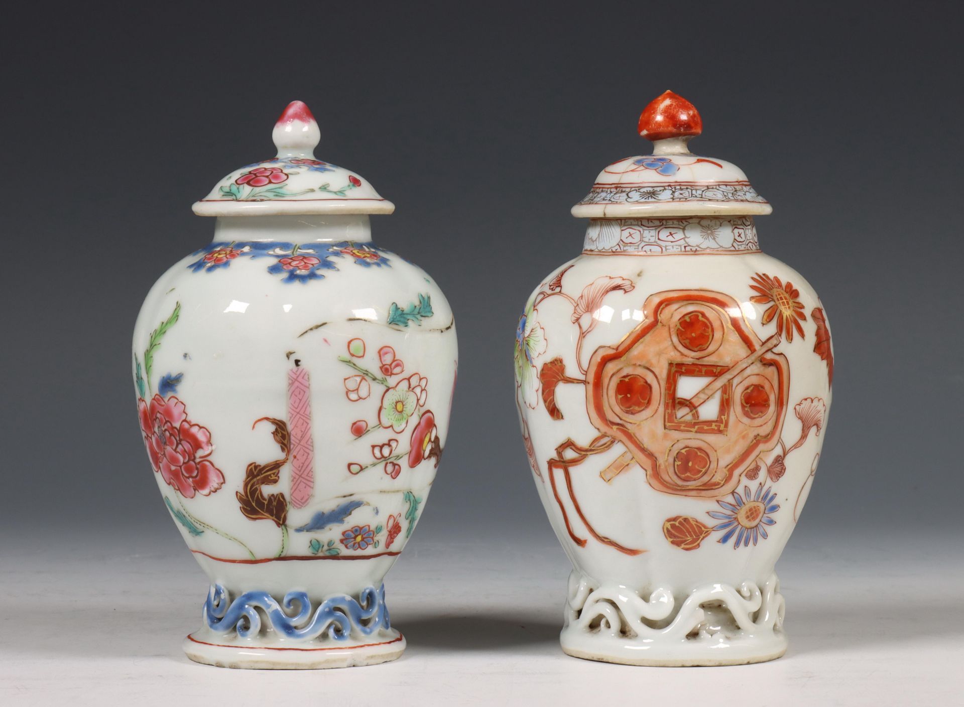 China, twee famille rose porseleinen theebusjes, Qianlong periode (1736-1795), - Bild 8 aus 12