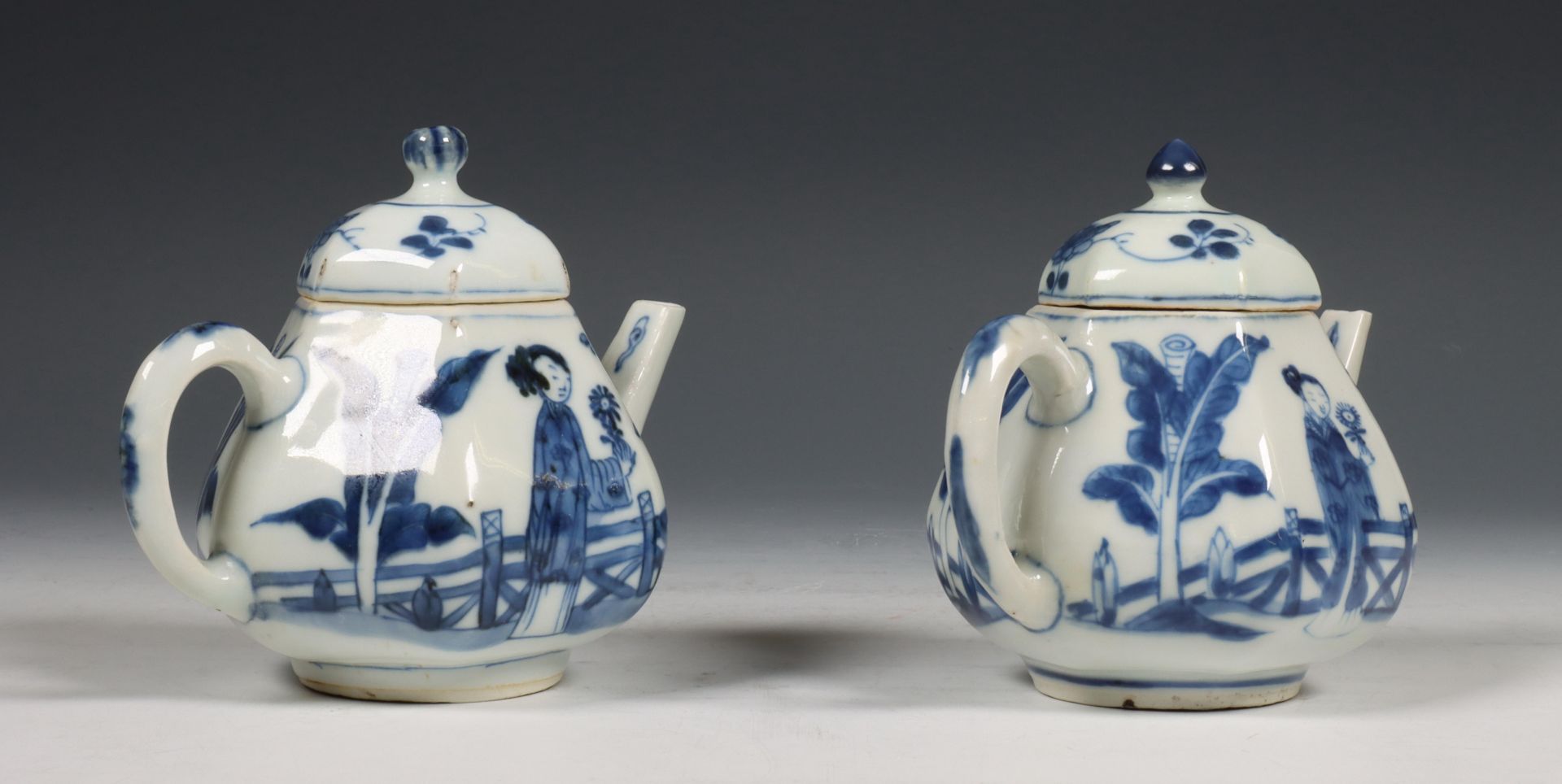 China, paar blauw-wit porseleinen zeskantige theepotjes, Kangxi periode (1662-1722), - Bild 4 aus 10