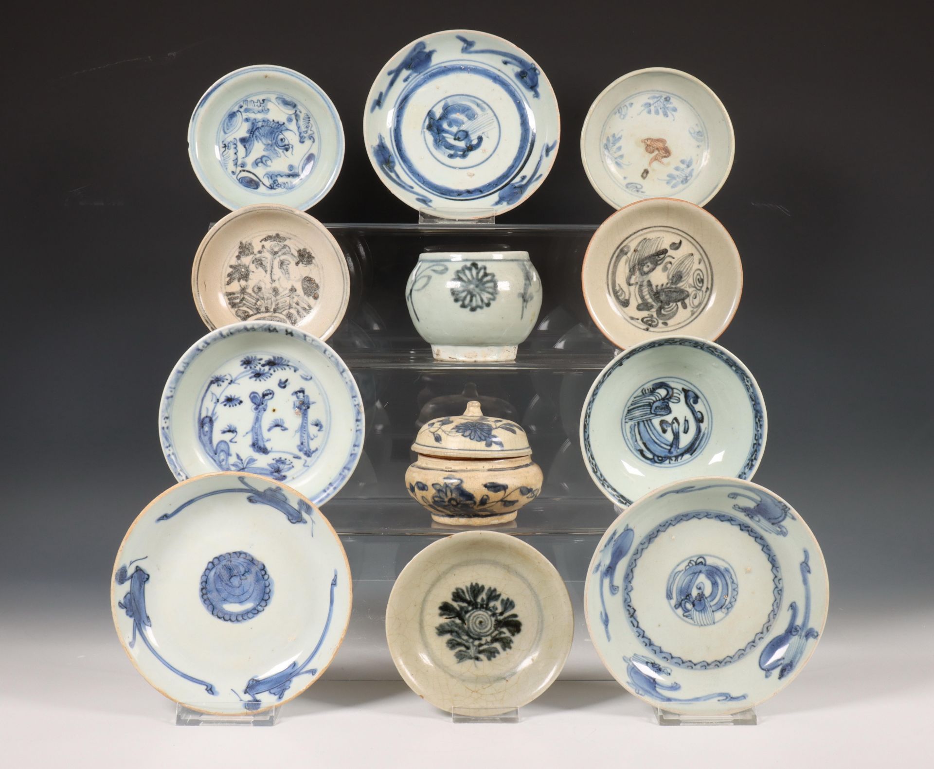 China, collectie blauw-wit porselein, mogelijk Ming-dynastie en later,