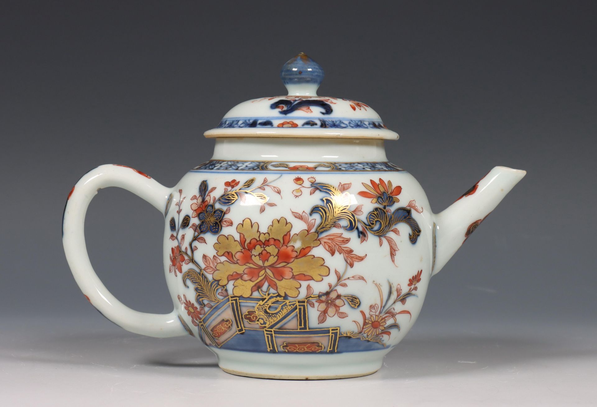 China, Imari porseleinen theepot, Kangxi periode (1662-1722),