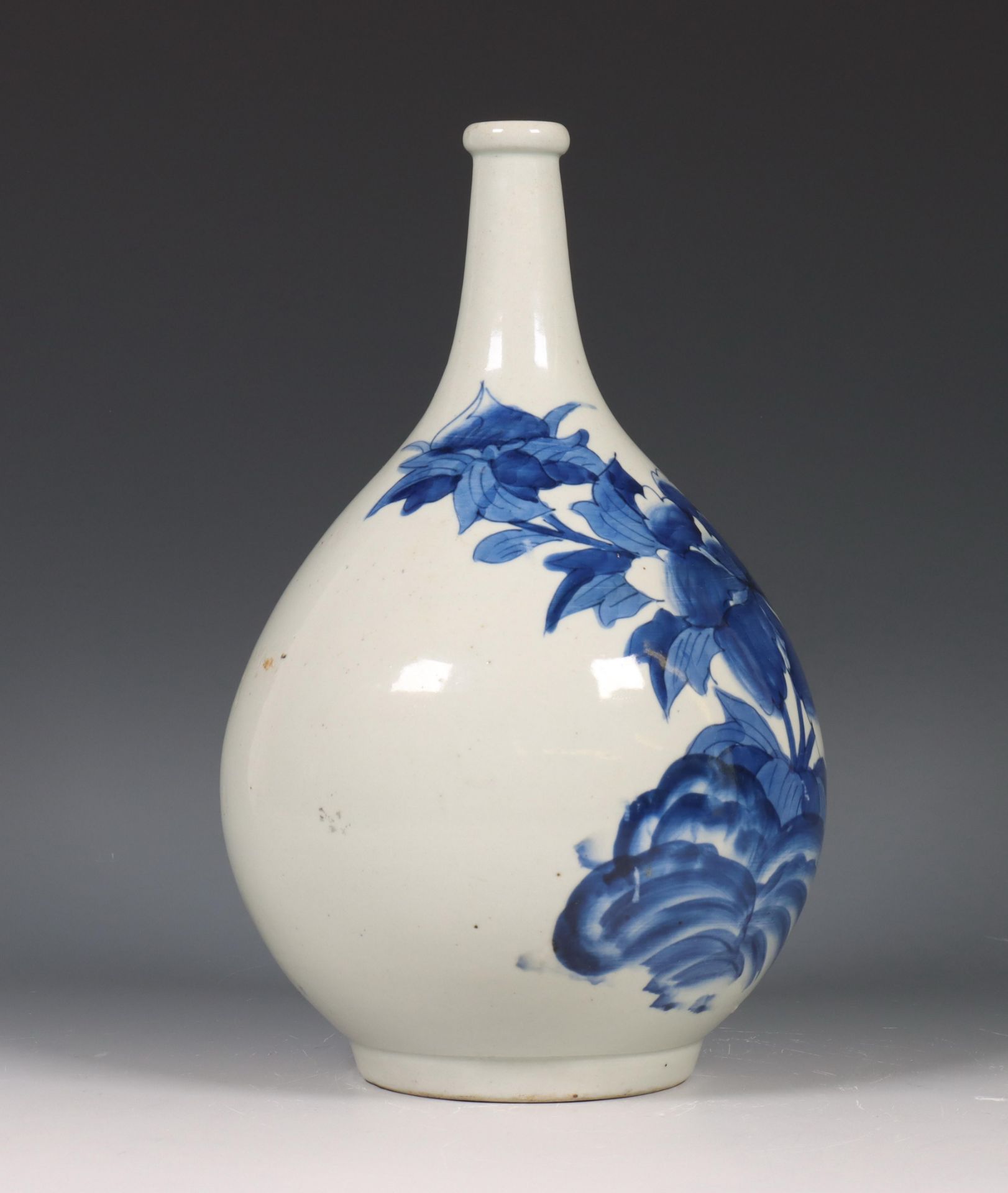 Japan, blauw-wit porseleinen fles, Edo periode (1603-1868), - Bild 5 aus 10