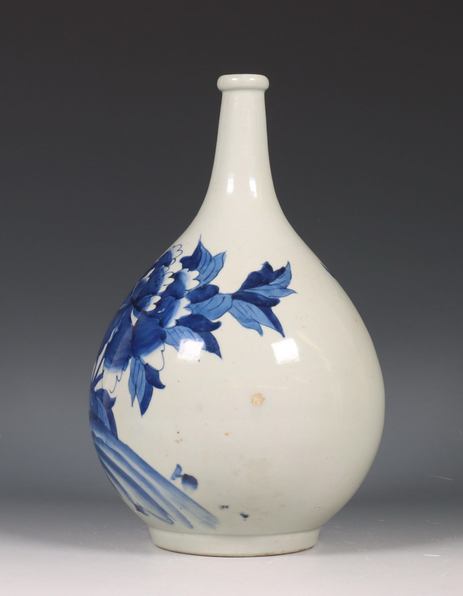 Japan, blauw-wit porseleinen fles, Edo periode (1603-1868), - Bild 6 aus 10