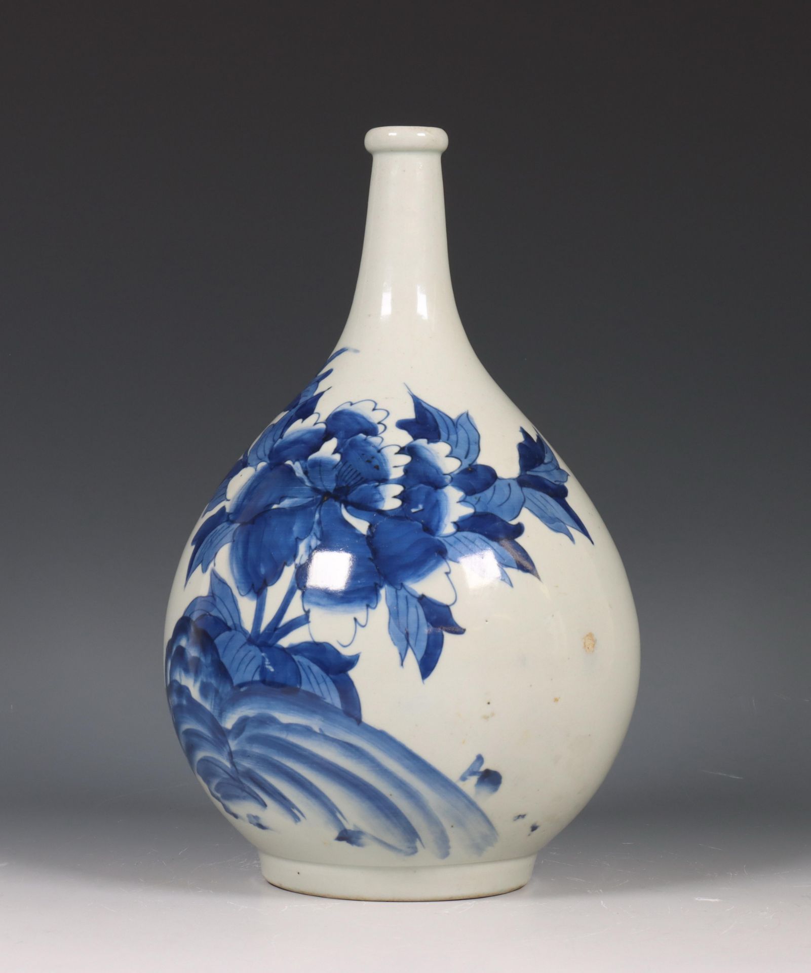 Japan, blauw-wit porseleinen fles, Edo periode (1603-1868), - Bild 4 aus 10