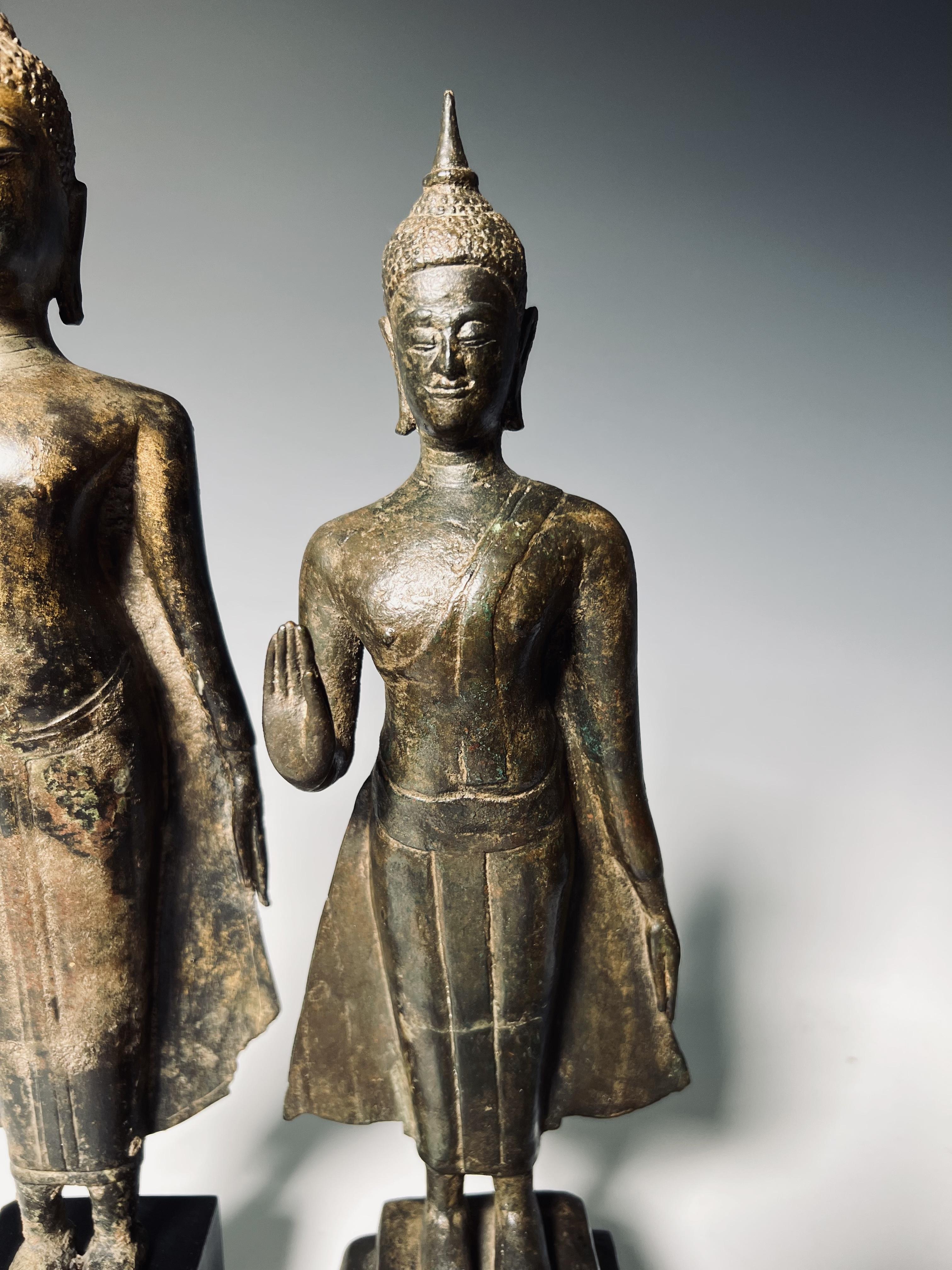 Thailand, twee Ayutthaya bronzen figuren van Boeddha, circa 16e eeuw, - Image 2 of 6