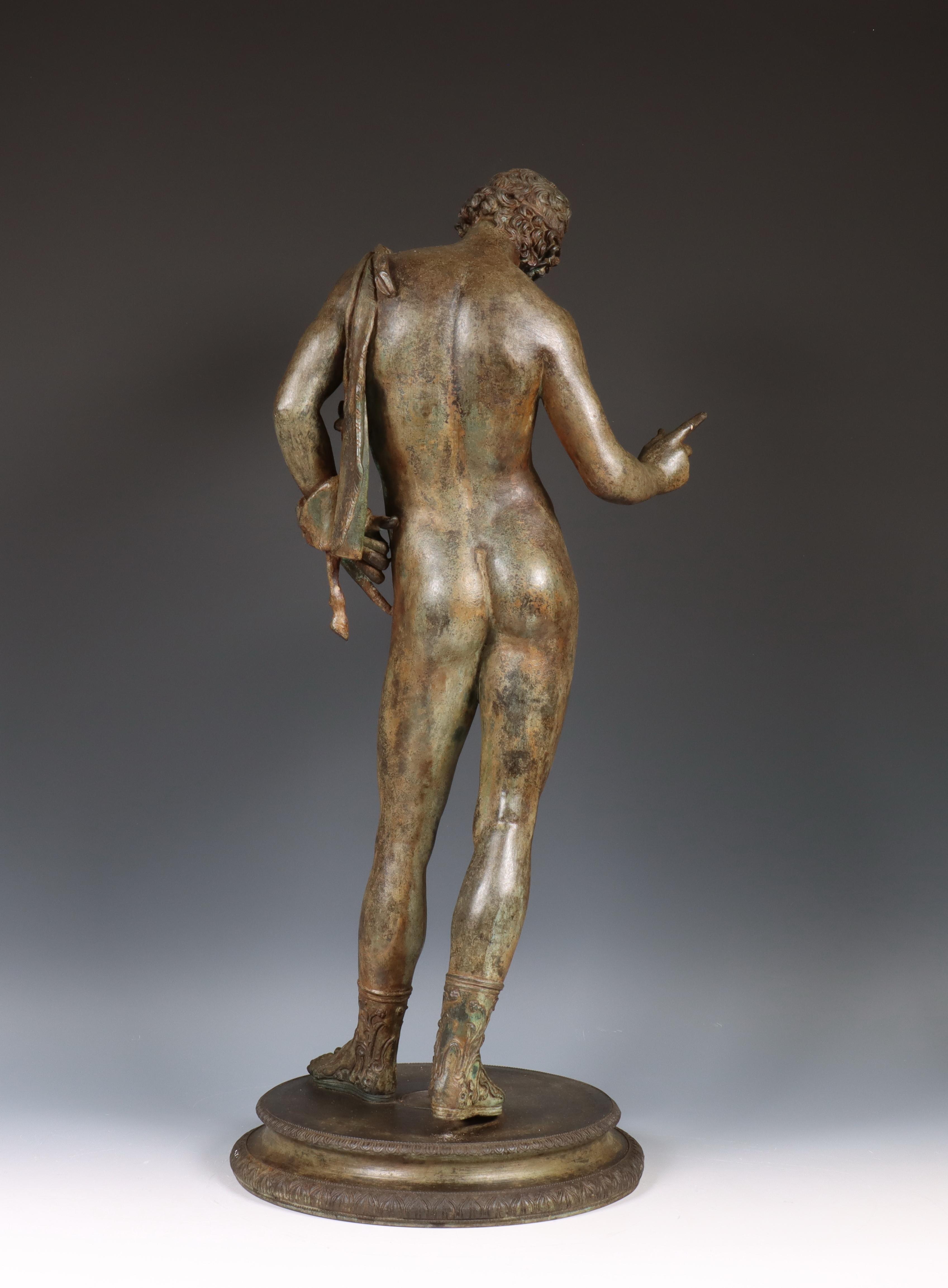 Italië, grand tour, bronzen gepatineerd sculptuur, Narcissus, 19e eeuw. - Image 8 of 10