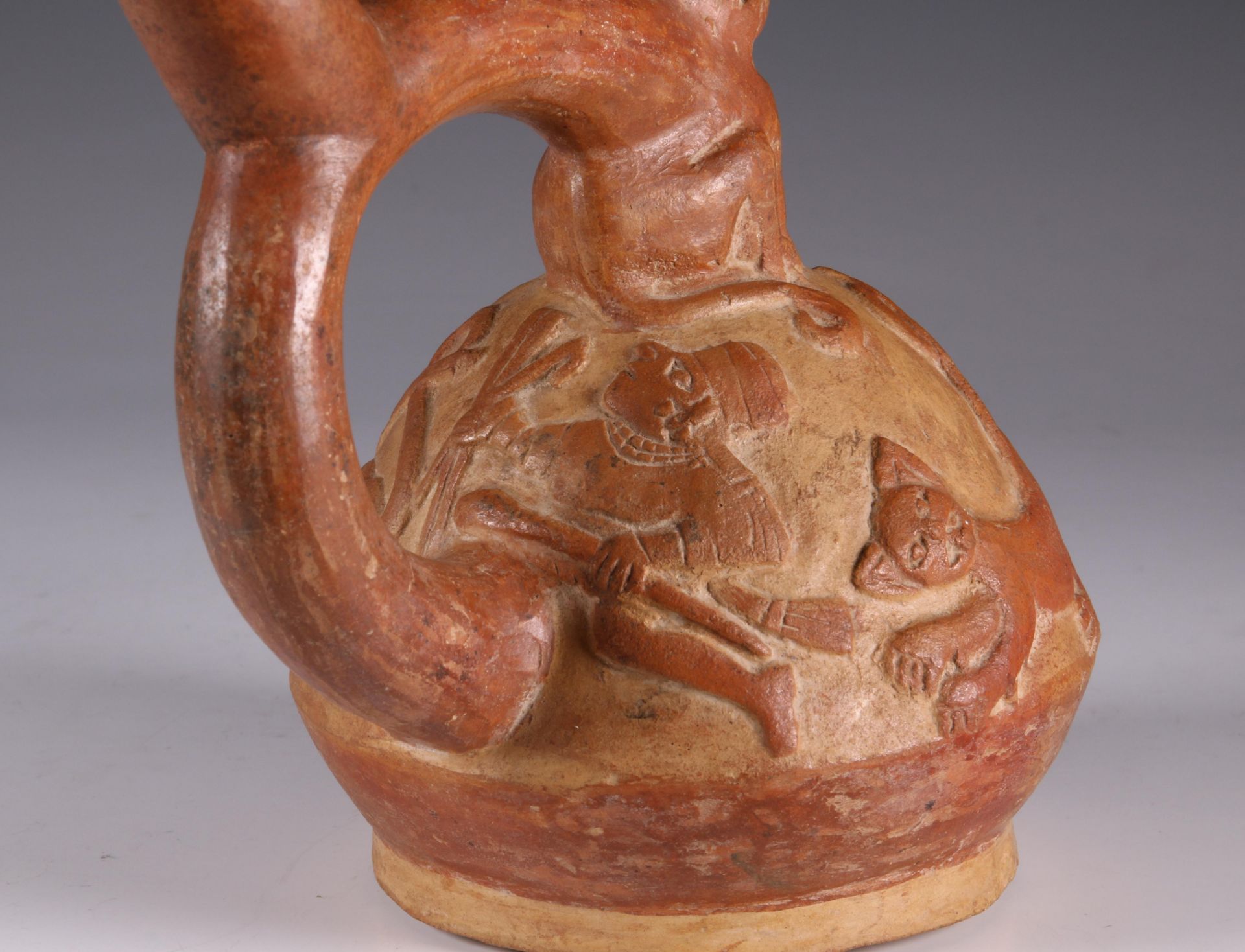 Peru, Moche, a terracotta stirrup-spout vessel, 500-700 AD - Bild 7 aus 8