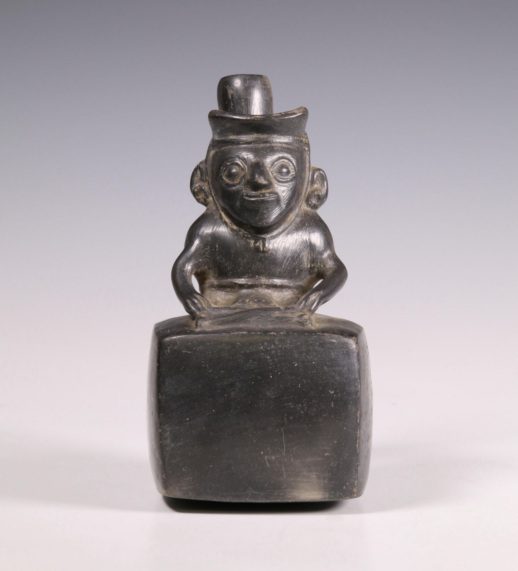 Peru, Chimu, black earthenware stirrup-spout vessel, 800-1200 AD - Bild 3 aus 6