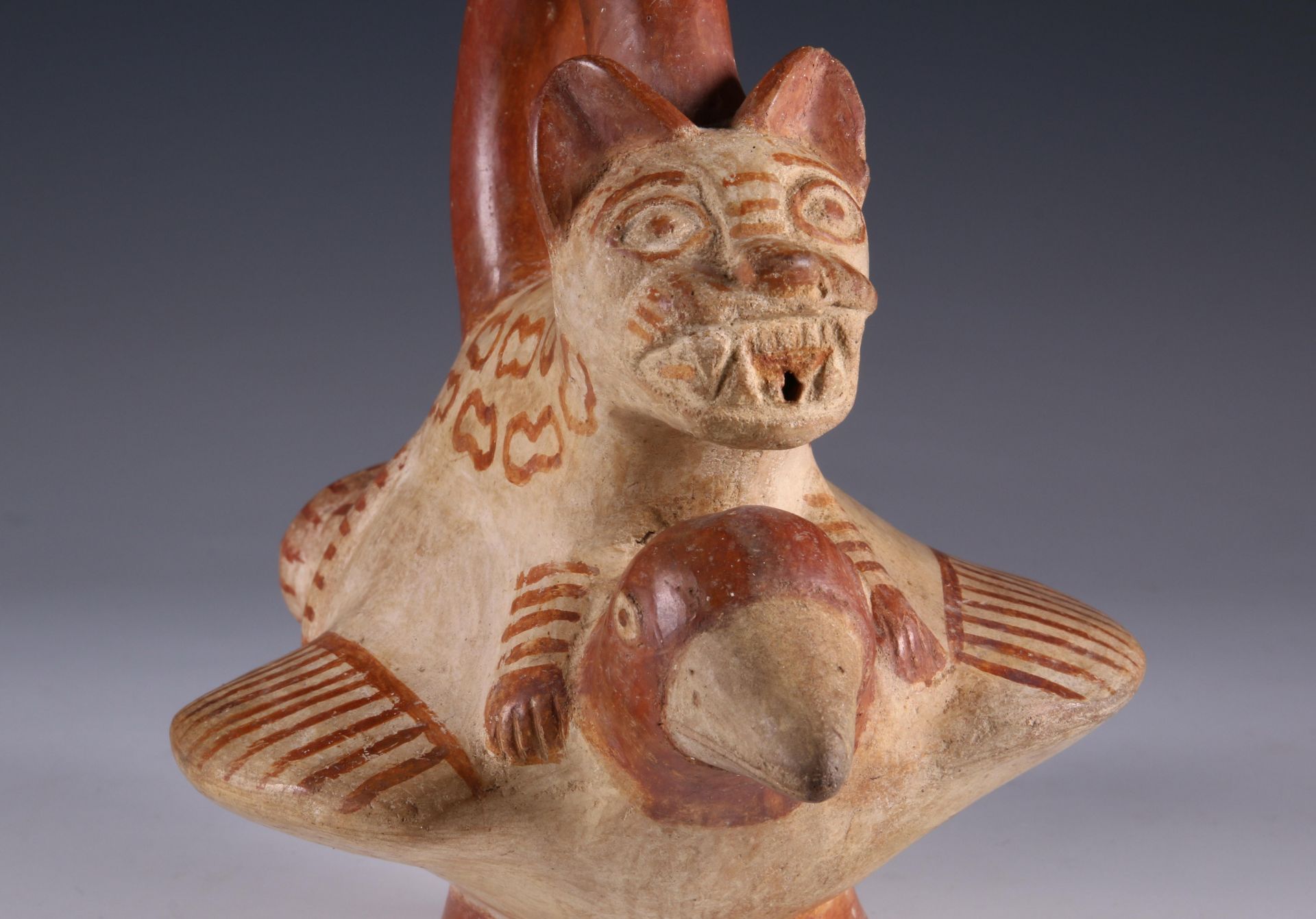 Peru, Moche, a stirrup-spout vessel, 500-800 AD, - Bild 8 aus 8