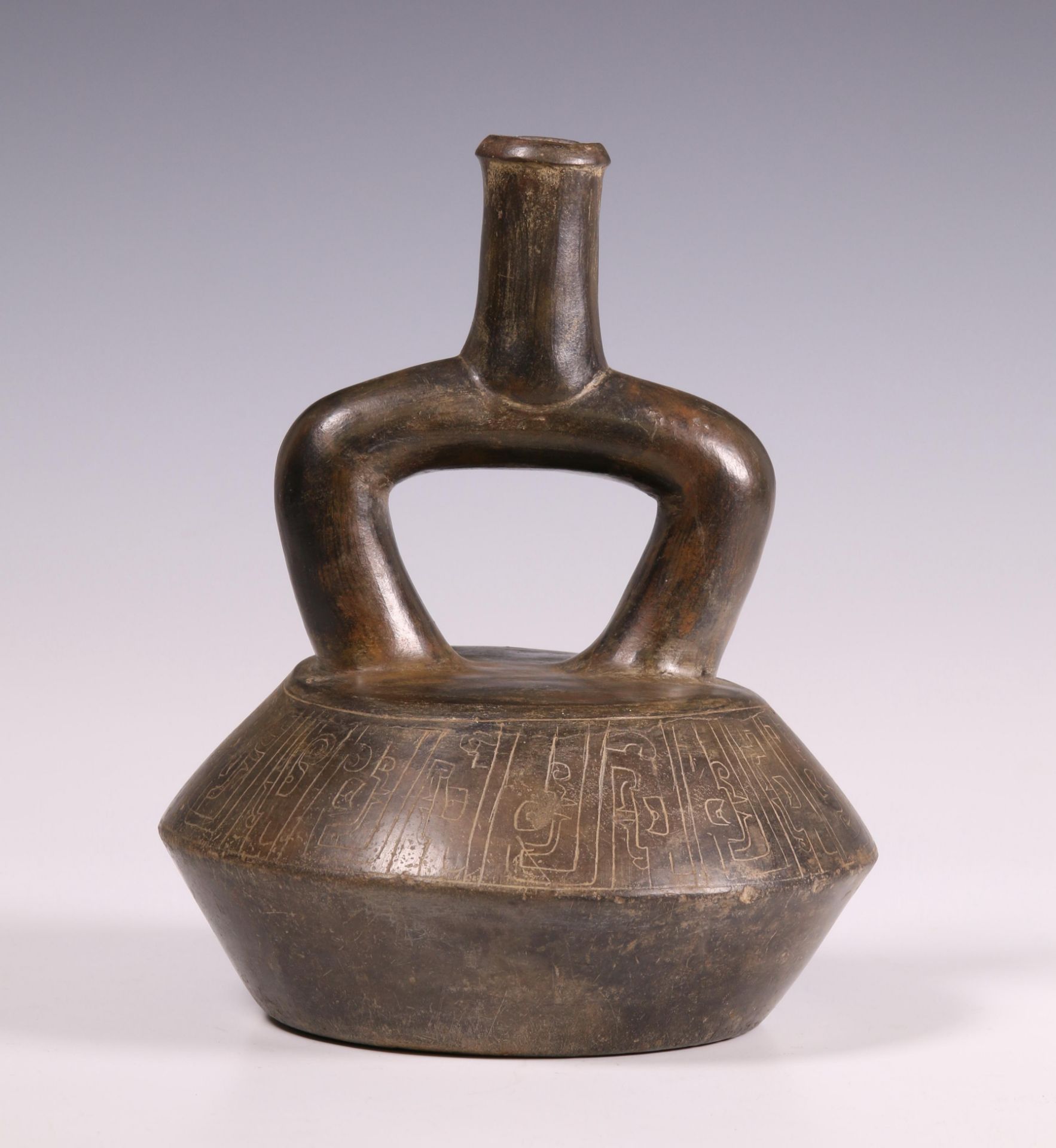 Peru, Moche, black terracotta vessel, ca. 200-800 AD - Image 5 of 6