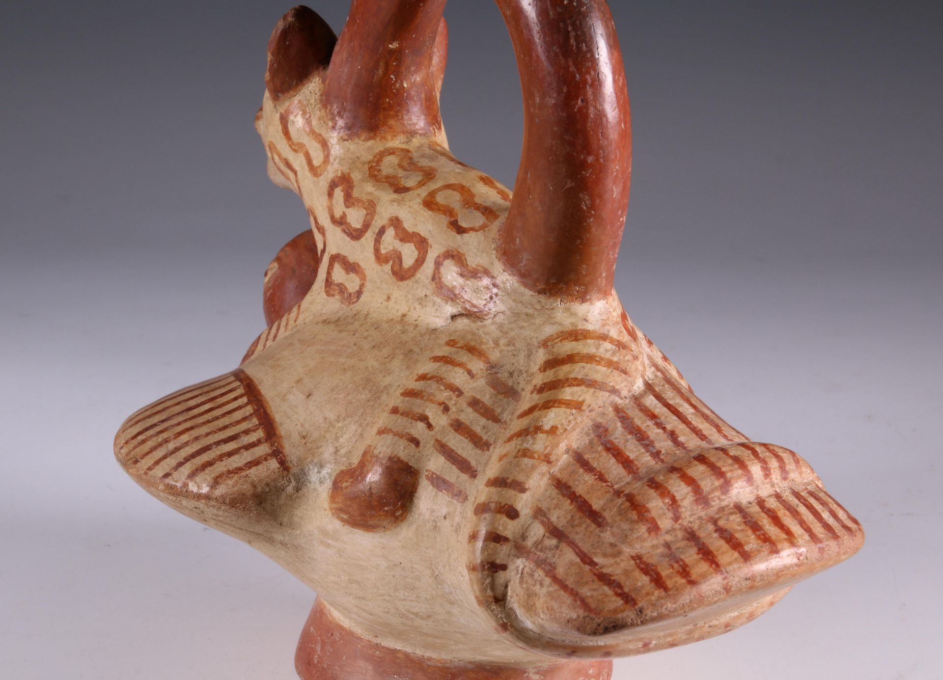 Peru, Moche, a stirrup-spout vessel, 500-800 AD, - Bild 2 aus 8