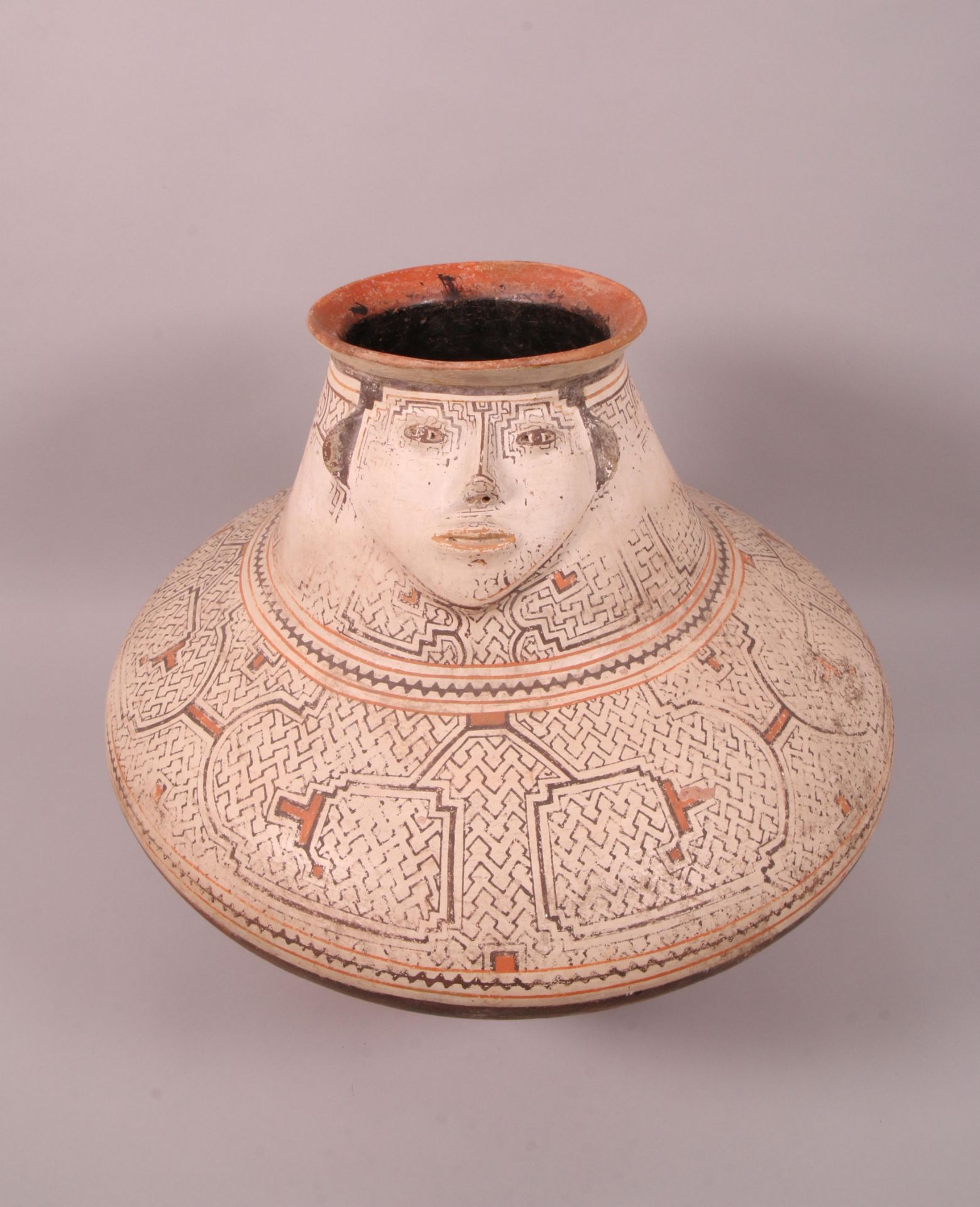 Peruvian Amazone, Shipibo Indians, large pottery vessel-storage bowl, 20th century - Bild 5 aus 8