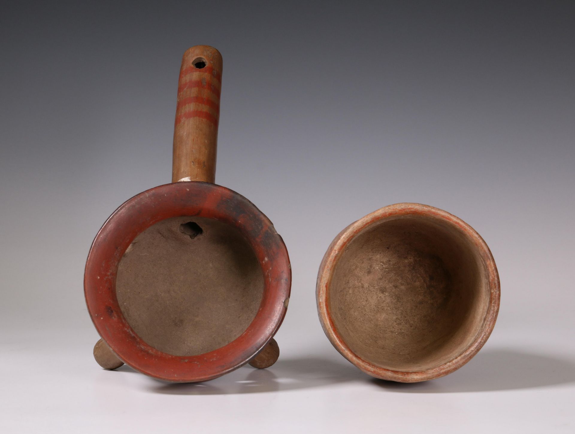Colima, terracotta pot on three legs and a pot with a handle, possibly Aztek. - Image 12 of 13