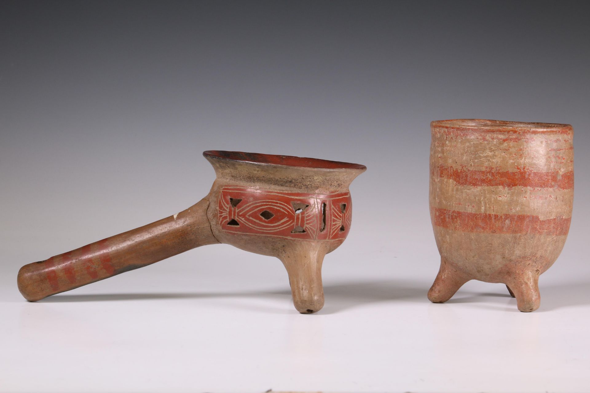 Colima, terracotta pot on three legs and a pot with a handle, possibly Aztek. - Bild 8 aus 13