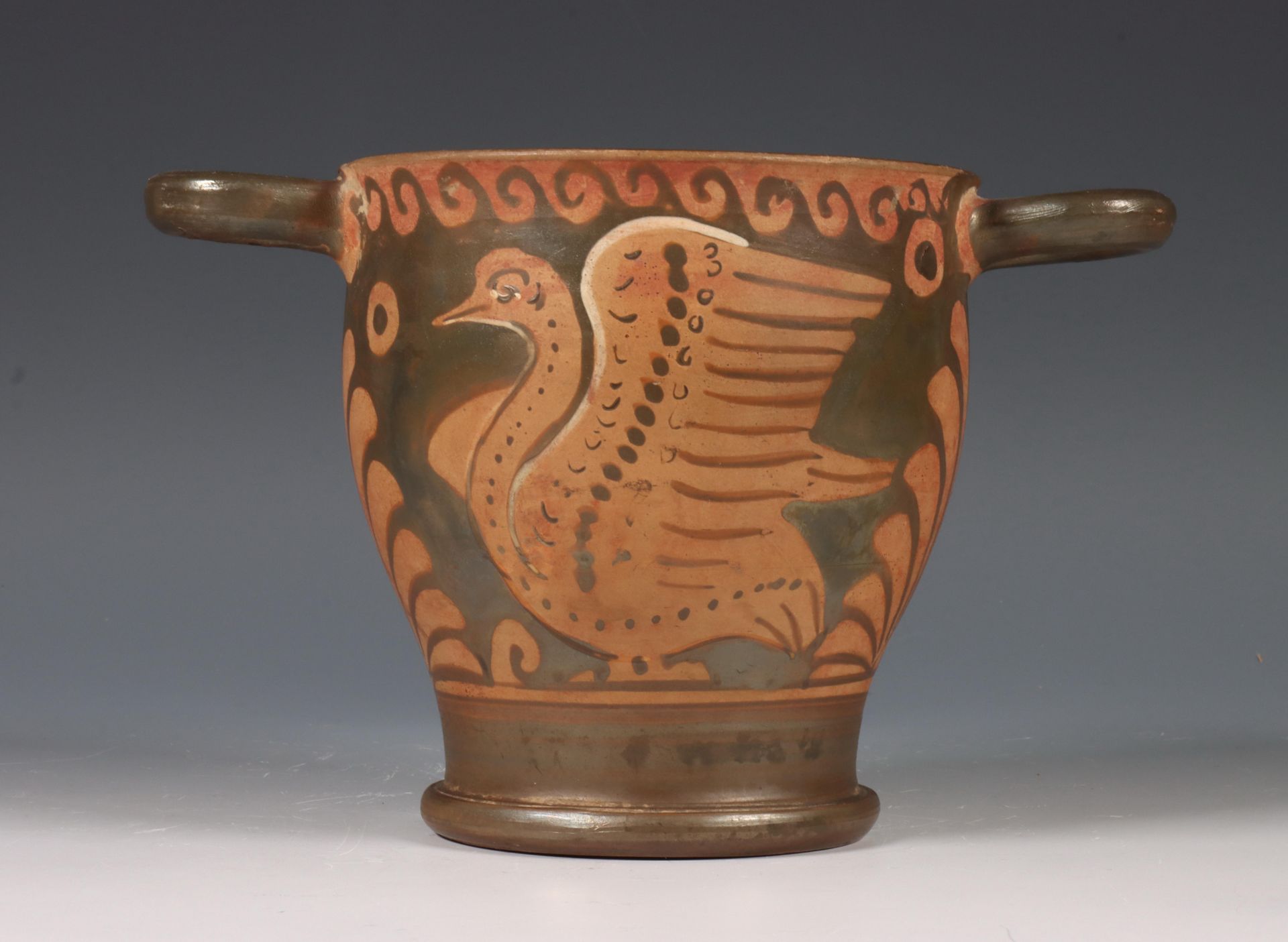 Apulia earthenware skyphos, ca. 300 BC. - Bild 4 aus 6