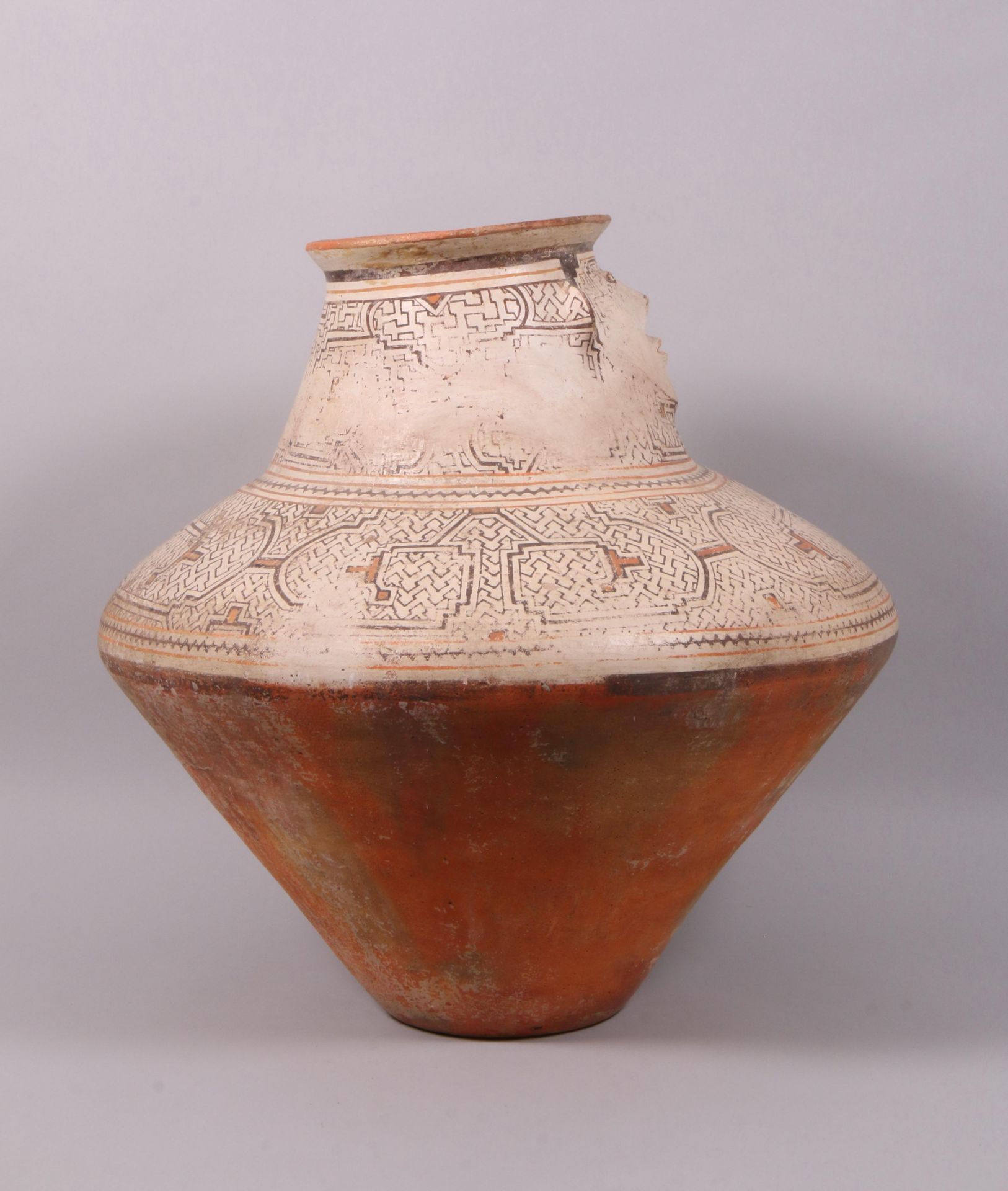 Peruvian Amazone, Shipibo Indians, large pottery vessel-storage bowl, 20th century - Bild 4 aus 8