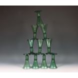 Set van elf groenglazen wijnglazen, 19e eeuw,