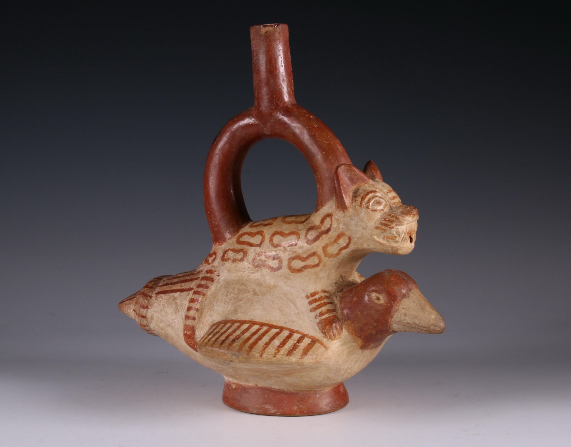 Peru, Moche, a stirrup-spout vessel, 500-800 AD, - Bild 6 aus 8