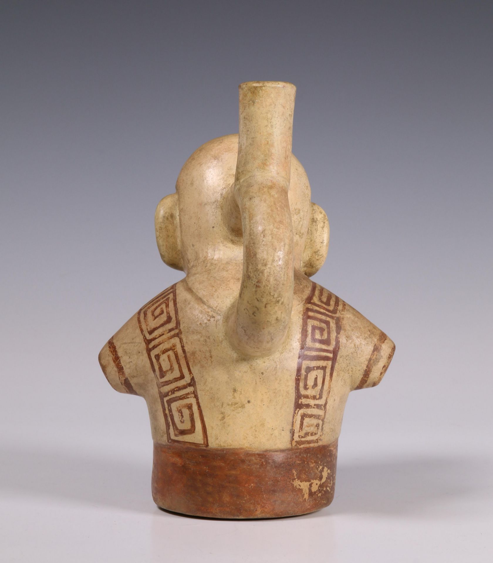 Peru, Moche, a terracotta stirrup-spout vessel, 200-800 AD - Bild 5 aus 6