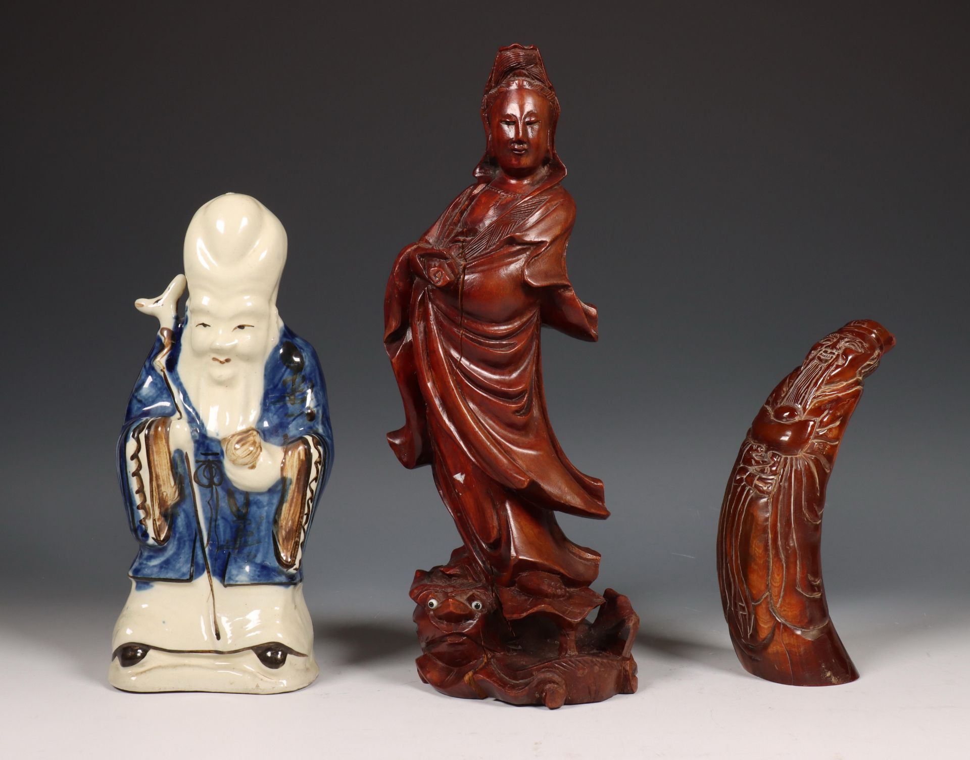 China, drie verschillende figuren, 20e eeuw,