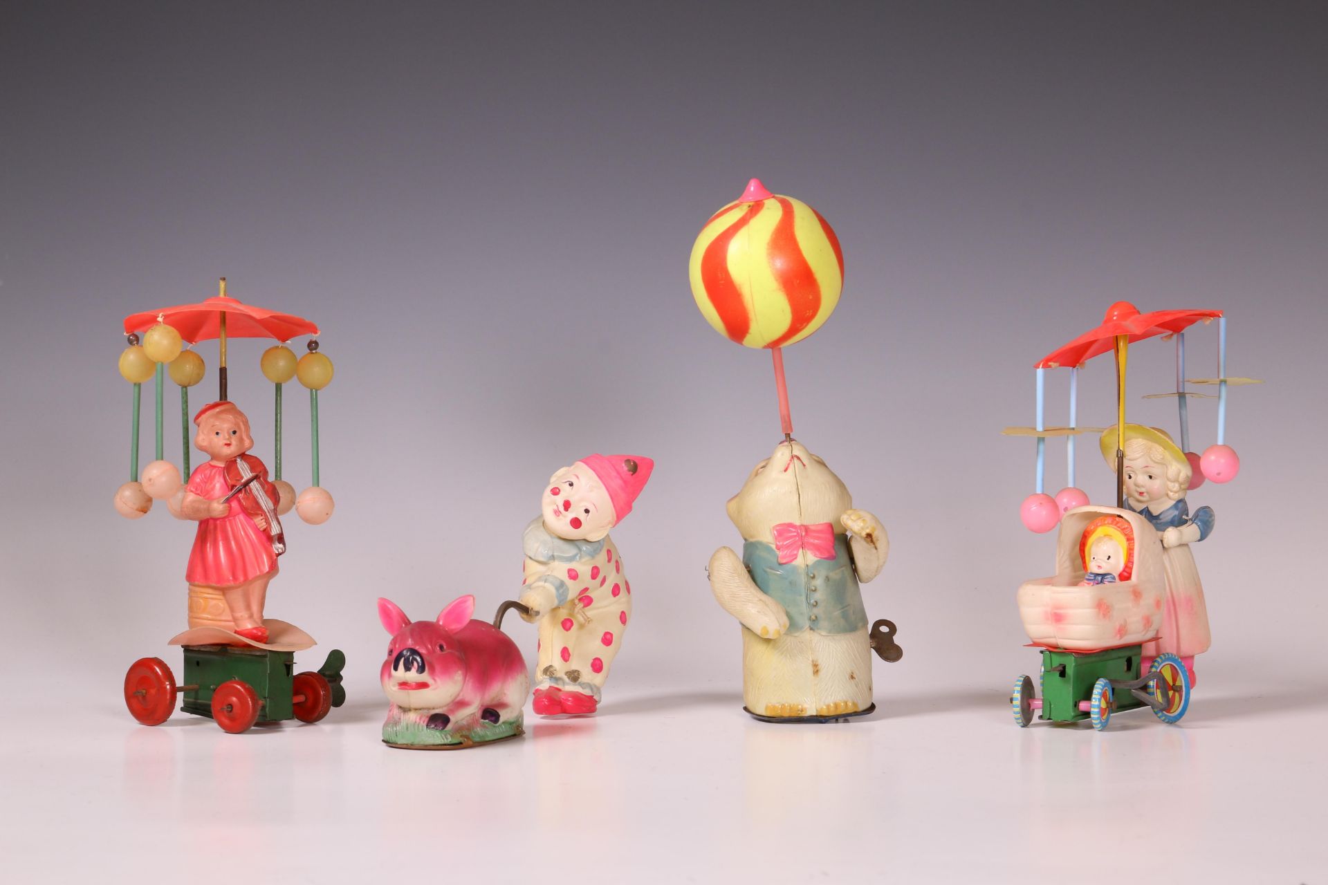 Japan, vier stuks celluloid speelgoed, ca. 1940-1950.