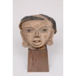 Mexico, terracotta buste of a smiling lady, Remojadas, 300-600