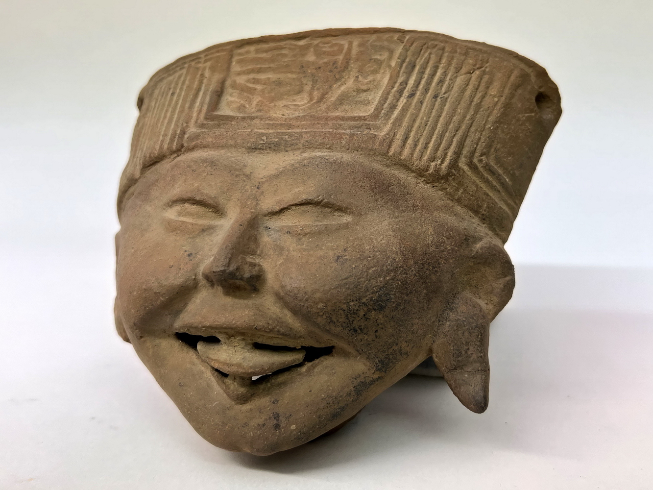 Mexico, Vera Cruz, terracotta bust of a smiling lady, 600-900