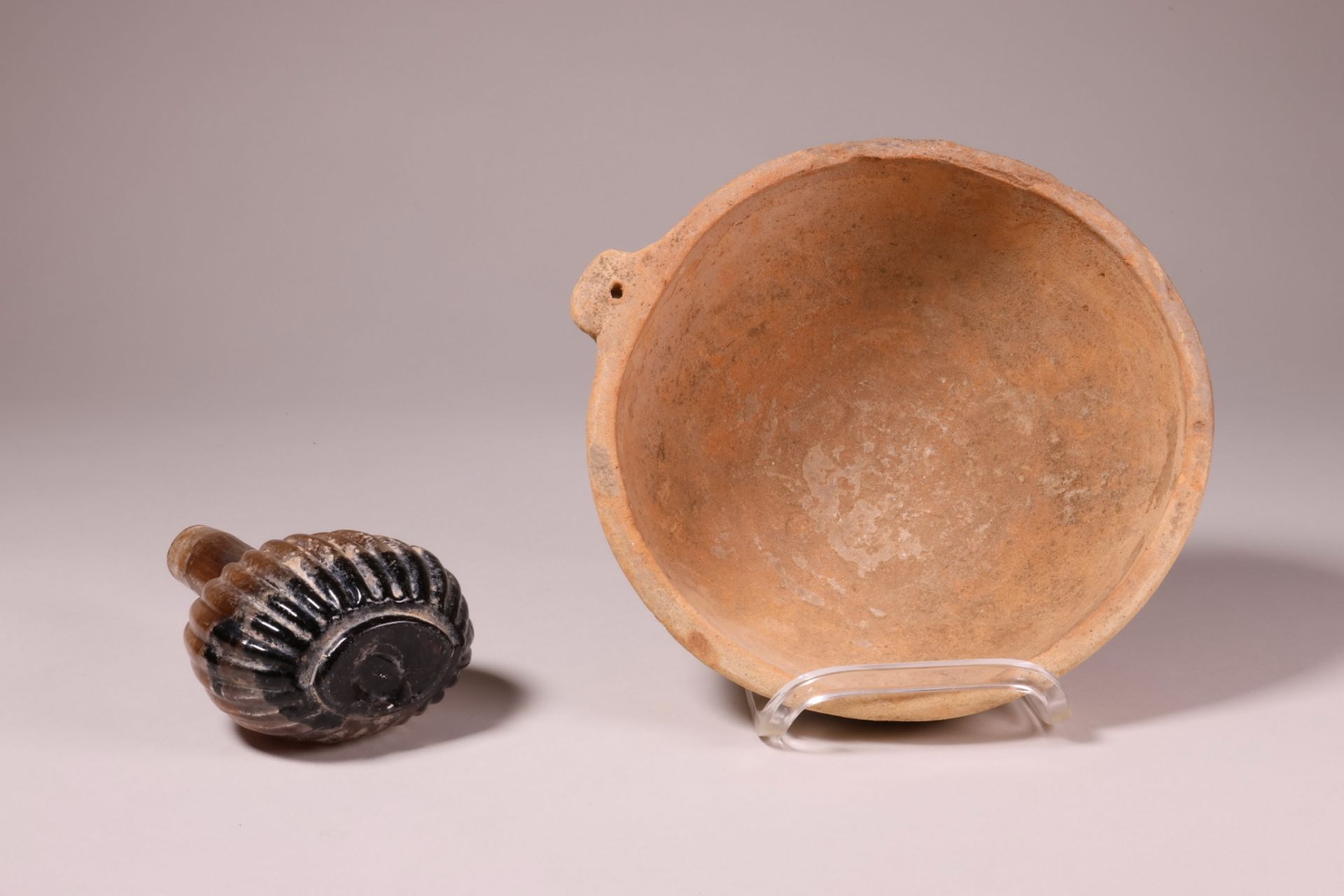 An antique terracotta bowl, possibly Roman and an antique glass flacon - Image 3 of 4