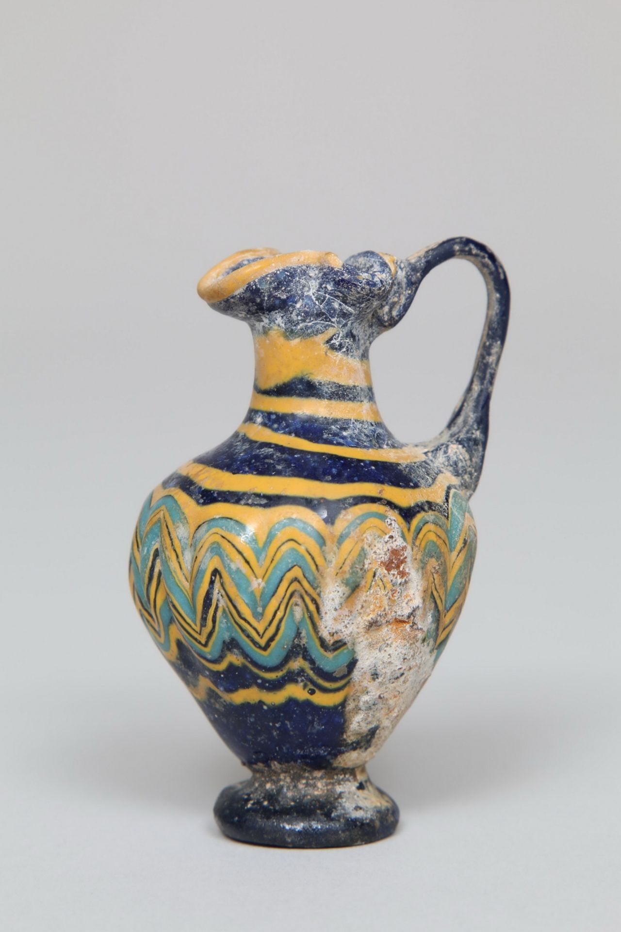 Greek, blue glass oinochoe, 4th - 3rd century BC - Image 4 of 7
