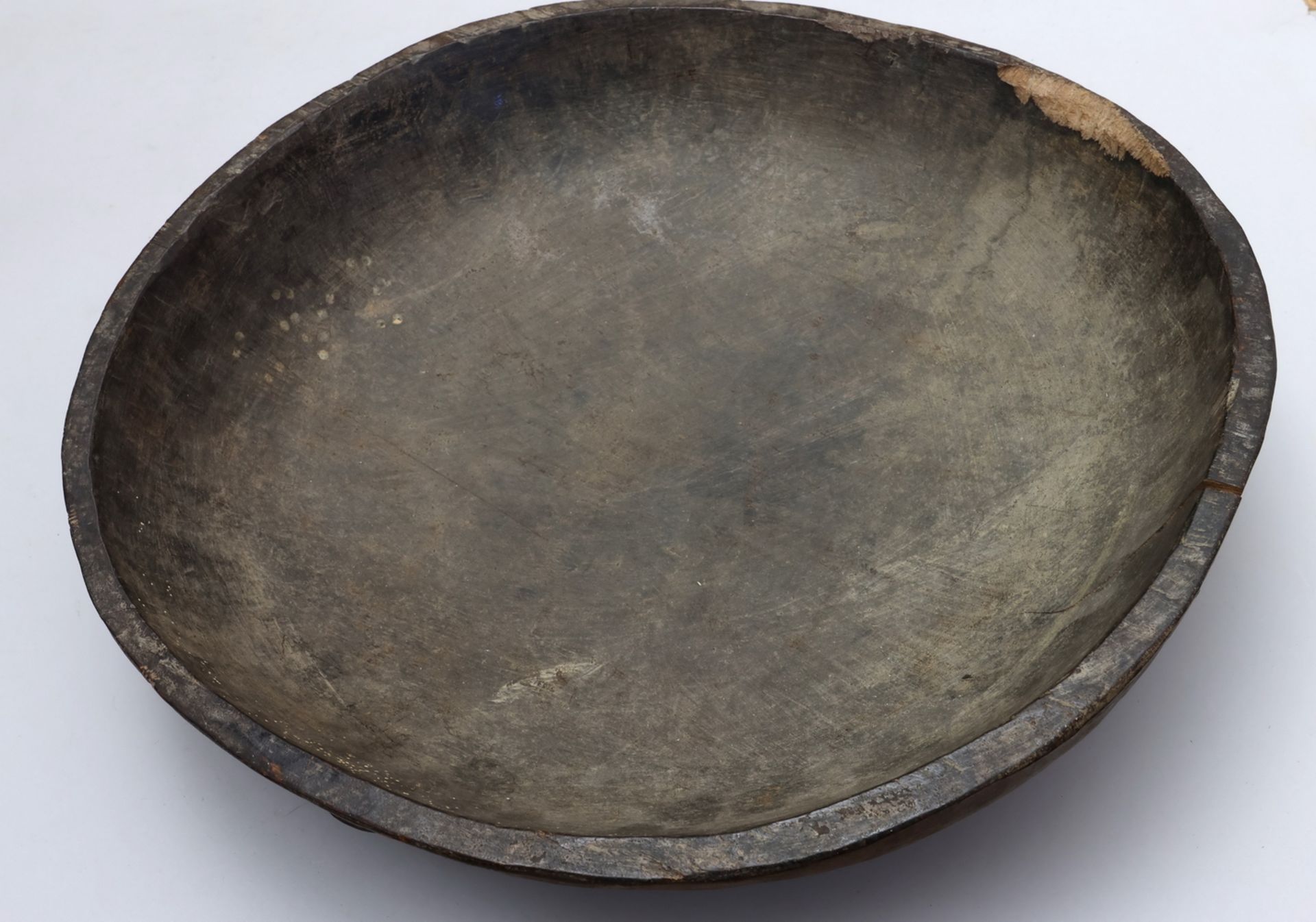 P.N. Guinea, Boiken, platter, - Image 3 of 3